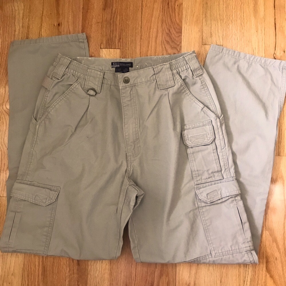 5.11 TACTICAL SERIES KAKI JEANS HEAVY DUTY POCKETS FOR ALL YOUR GEAR 34”X 34”.